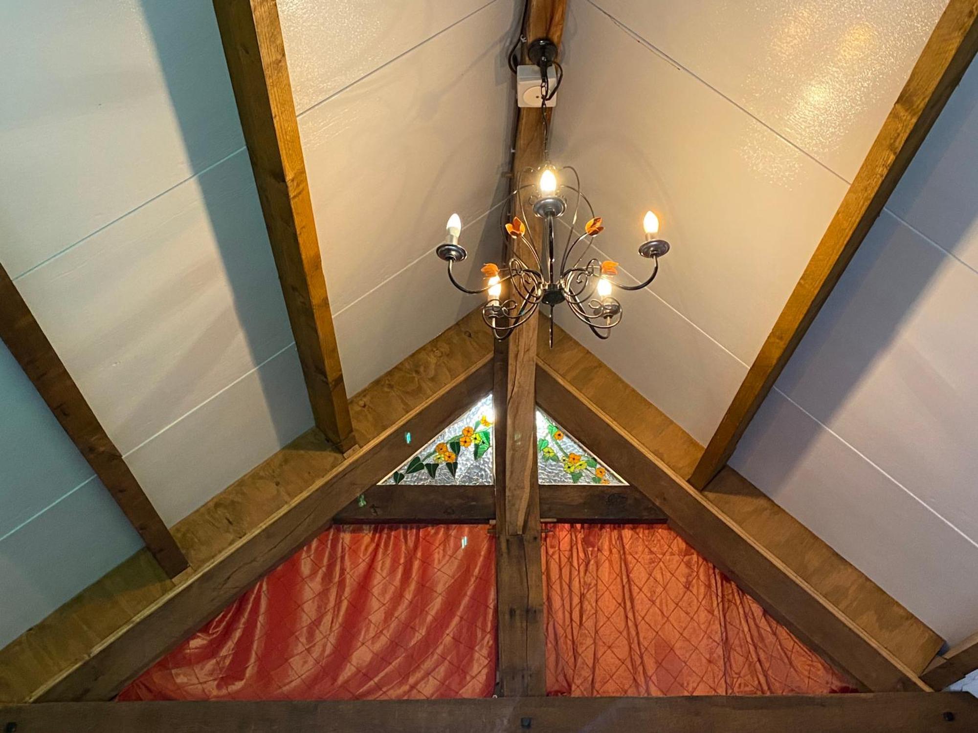 Spacious, Rustic Studio Space For 2 Persons Saint-Cyr-du-Bailleul Eksteriør bilde